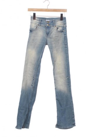 Damskie jeansy Bershka, Rozmiar XS, Kolor Niebieski, Cena 75,99 zł