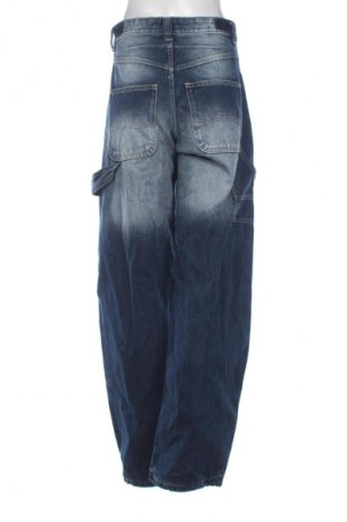 Дамски дънки Bershka, Размер S, Цвят Син, Цена 29,15 лв.