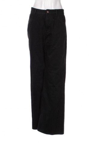 Blugi de femei Bershka, Mărime XL, Culoare Gri, Preț 80,13 Lei