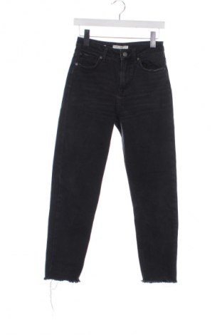 Dámske džínsy  Bershka, Veľkosť XS, Farba Čierna, Cena  14,83 €