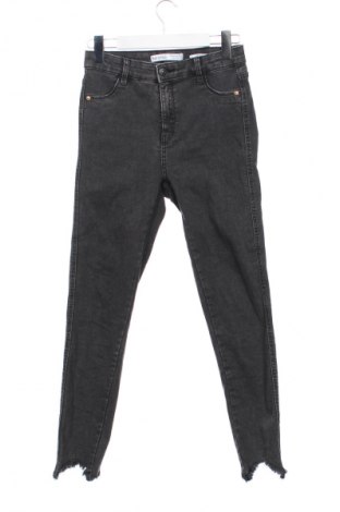 Γυναικείο Τζίν Bershka, Μέγεθος S, Χρώμα Γκρί, Τιμή 12,99 €