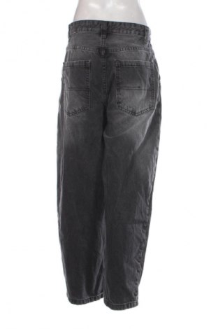 Női farmernadrág Bershka, Méret M, Szín Szürke, Ár 5 059 Ft