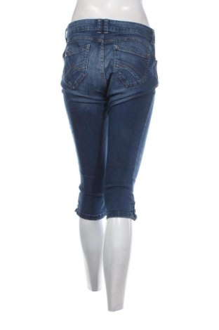 Дамски дънки C&A, Размер L, Цвят Син, Цена 28,99 лв.