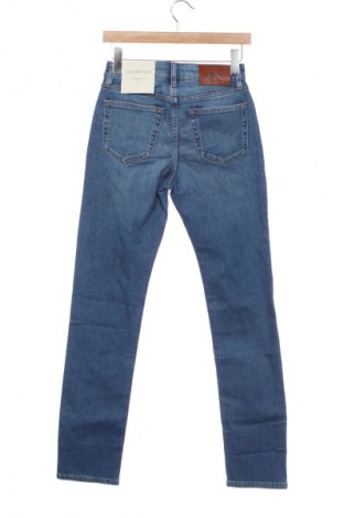 Дамски дънки Calvin Klein Jeans, Размер XS, Цвят Син, Цена 61,35 €
