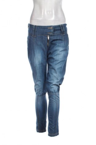 Dámske džínsy  Castro, Veľkosť L, Farba Modrá, Cena  15,95 €