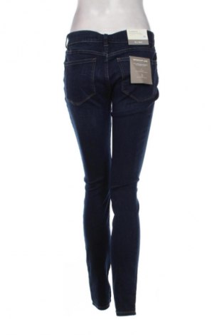 Dámske džínsy  DL1961, Veľkosť M, Farba Modrá, Cena  157,95 €