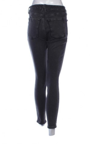 Dámské džíny  Good American, Velikost M, Barva Šedá, Cena  949,00 Kč