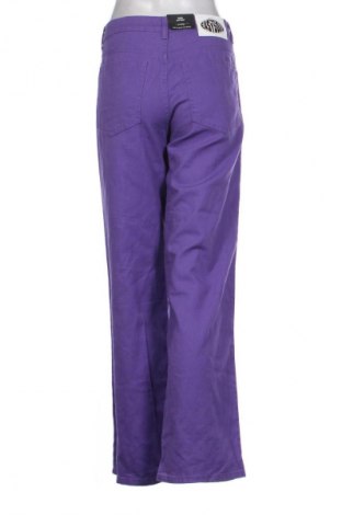 Damskie jeansy H&M Divided, Rozmiar M, Kolor Fioletowy, Cena 105,70 zł