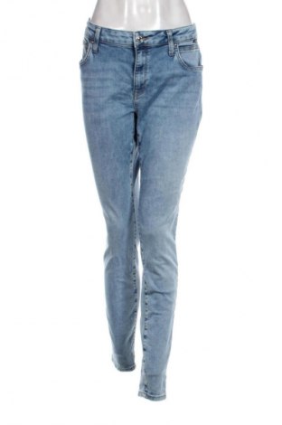 Дамски дънки Mavi, Размер XL, Цвят Син, Цена 40,89 лв.