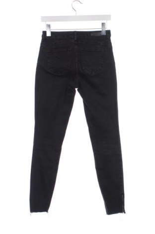 Damskie jeansy Medicine, Rozmiar XS, Kolor Czarny, Cena 67,00 zł