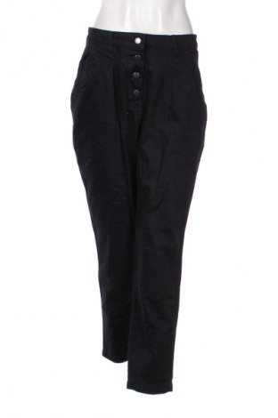 Blugi de femei Mohito, Mărime M, Culoare Negru, Preț 76,32 Lei