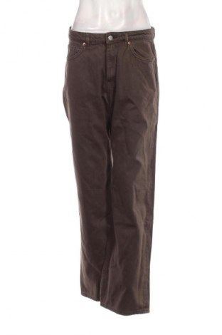 Дамски дънки Monki, Размер L, Цвят Кафяв, Цена 79,99 лв.