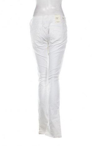 Дамски дънки Pepe Jeans, Размер L, Цвят Бял, Цена 134,90 лв.