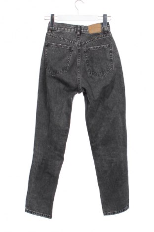 Дамски дънки Pull&Bear, Размер XXS, Цвят Черен, Цена 29,99 лв.
