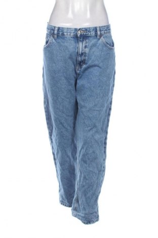 Damskie jeansy Pull&Bear, Rozmiar L, Kolor Niebieski, Cena 66,39 zł