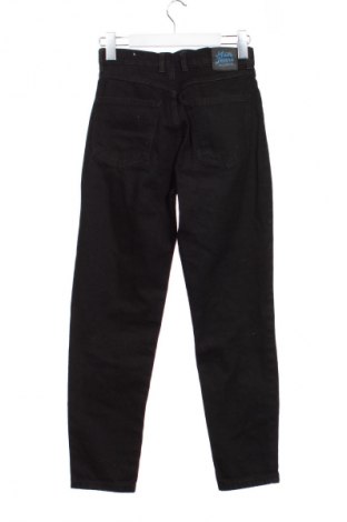 Дамски дънки Pull&Bear, Размер XS, Цвят Черен, Цена 29,15 лв.
