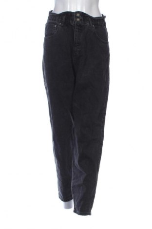 Дамски дънки Pull&Bear, Размер M, Цвят Черен, Цена 25,33 лв.