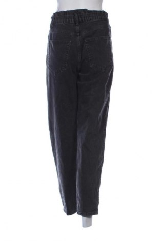 Дамски дънки Pull&Bear, Размер M, Цвят Черен, Цена 25,33 лв.