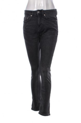 Női farmernadrág Pull&Bear, Méret S, Szín Fekete, Ár 5 800 Ft