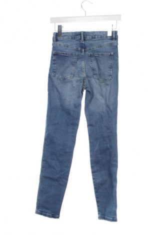 Damskie jeansy Sinsay, Rozmiar XS, Kolor Niebieski, Cena 66,39 zł