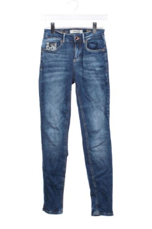 Дамски дънки Soccx, Размер XS, Цвят Син, Цена 74,82 лв.