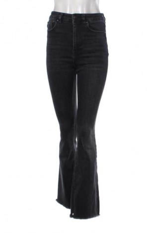 Dámske džínsy  Stradivarius, Veľkosť S, Farba Čierna, Cena  14,77 €