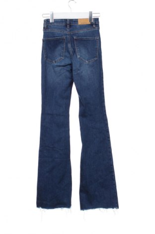 Dámske džínsy  Stradivarius, Veľkosť XS, Farba Modrá, Cena  17,95 €