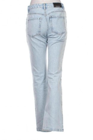 Дамски дънки Stradivarius, Размер M, Цвят Син, Цена 28,88 лв.