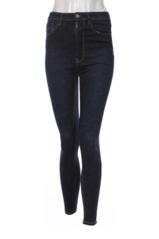 Damen Jeans Stradivarius, Größe S, Farbe Blau, Preis 15,99 €