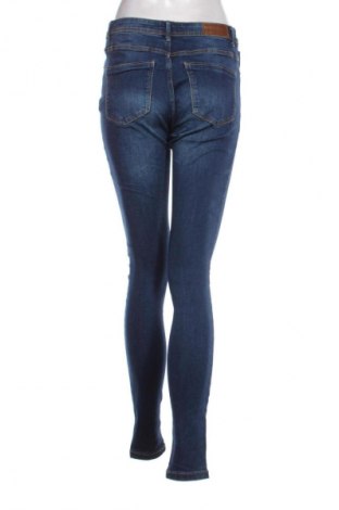 Дамски дънки Vero Moda, Размер M, Цвят Син, Цена 33,24 лв.
