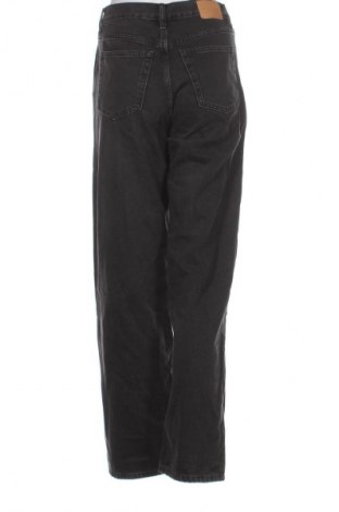 Blugi de femei Weekday, Mărime S, Culoare Negru, Preț 235,99 Lei