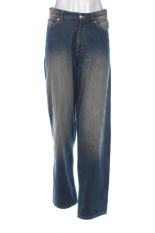 Дамски дънки Weekday, Размер M, Цвят Син, Цена 41,00 лв.