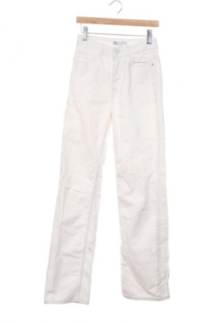 Γυναικείο Τζίν Zara, Μέγεθος S, Χρώμα Λευκό, Τιμή 13,80 €