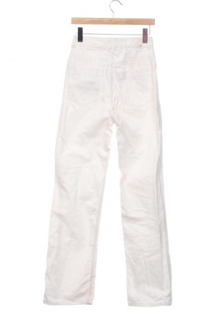 Γυναικείο Τζίν Zara, Μέγεθος S, Χρώμα Λευκό, Τιμή 13,80 €