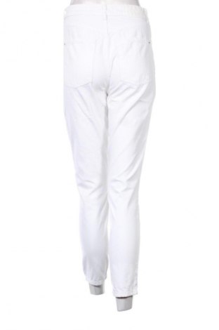 Damen Jeans Zara, Größe S, Farbe Weiß, Preis 13,80 €