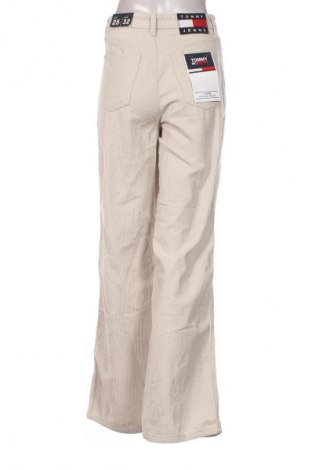 Дамски джинси Tommy Jeans, Размер S, Цвят Бежов, Цена 97,14 €