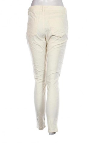 Pantaloni de velvet de femei United Colors Of Benetton, Mărime M, Culoare Ecru, Preț 55,99 Lei