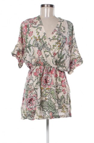 Дамски къс гащеризон Unbranded, Размер M, Цвят Многоцветен, Цена 39,10 лв.