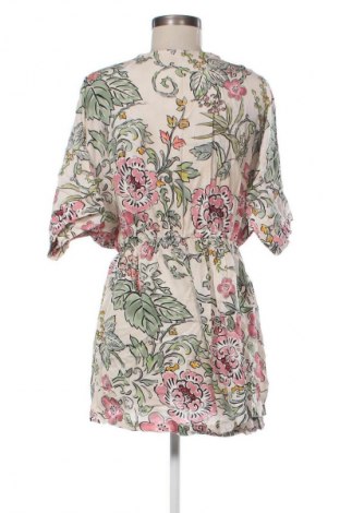 Дамски къс гащеризон Unbranded, Размер M, Цвят Многоцветен, Цена 39,10 лв.