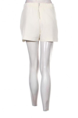 Damen Shorts Amisu, Größe M, Farbe Ecru, Preis € 9,72