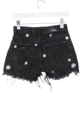 Damen Shorts Bershka, Größe XS, Farbe Mehrfarbig, Preis 9,72 €