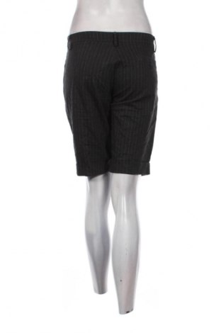 Γυναικείο κοντό παντελόνι Denny Rose, Μέγεθος L, Χρώμα Πολύχρωμο, Τιμή 29,99 €