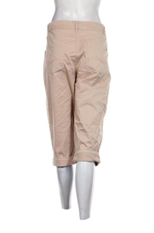Дамски къс панталон EMILIA PARKER, Размер 4XL, Цвят Бежов, Цена 21,99 лв.