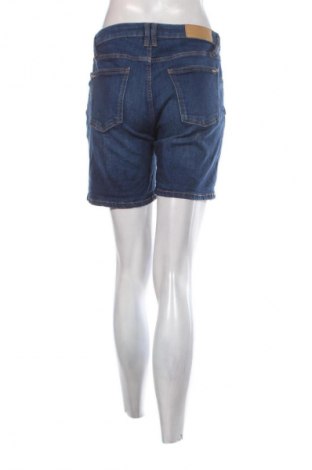 Дамски къс панталон Edc By Esprit, Размер M, Цвят Син, Цена 77,99 лв.