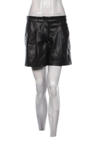 Дамски къс панталон Edited, Размер S, Цвят Черен, Цена 77,99 лв.