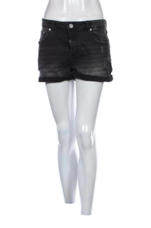 Дамски къс панталон Fb Sister, Размер M, Цвят Черен, Цена 19,00 лв.