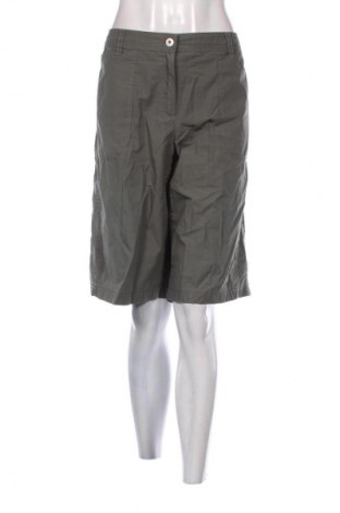 Pantaloni scurți de femei G.W., Mărime 3XL, Culoare Verde, Preț 128,62 Lei