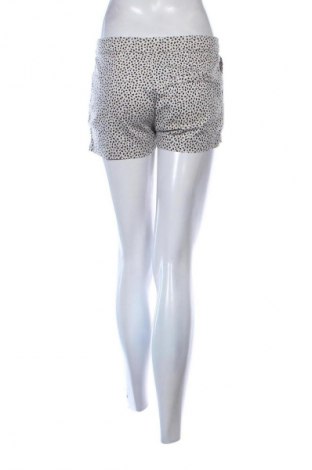 Дамски къс панталон H&M, Размер S, Цвят Многоцветен, Цена 19,55 лв.