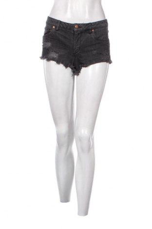 Дамски къс панталон H&M Divided, Размер S, Цвят Черен, Цена 19,04 лв.