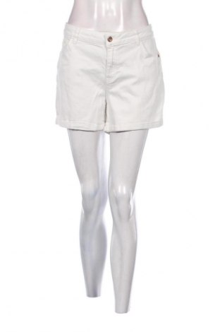 Γυναικείο κοντό παντελόνι LC Waikiki, Μέγεθος L, Χρώμα Λευκό, Τιμή 19,95 €